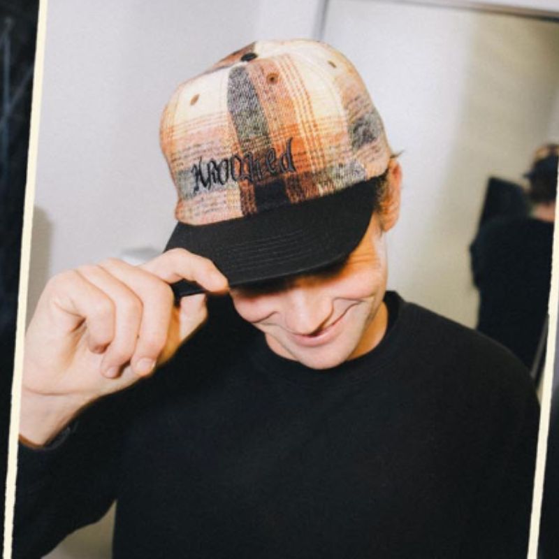 Gorra Krooked Adjustable Double Ok Script Fannel Strapback Café