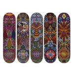 Tabla garantizada para su uso Profesional, compuesta de 7 capas de maple de Norte América. Serie inspirada en el Arte Huichol Mexicano. Arte orginal huichol realizado por artesano Roberto León y luego pasados a digital.