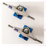Trucks Venture V Lights Crest Plata / Azul 5.8